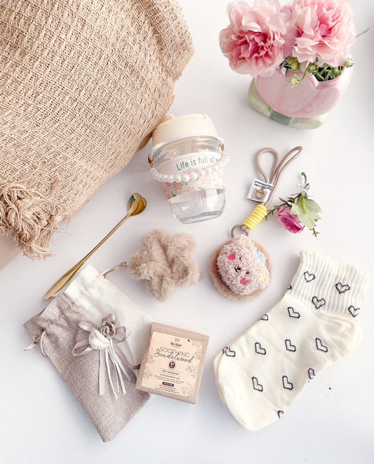 The Cozy Elegance Gift Hamper