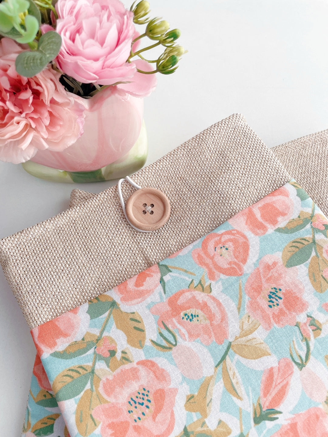 Floral Loom Book Sleeve | 23x27 cm