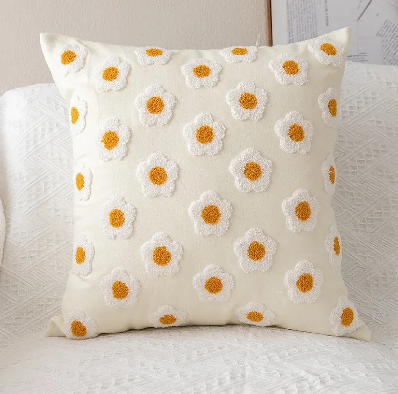 Cozy Daisy Throw Pillow Cover