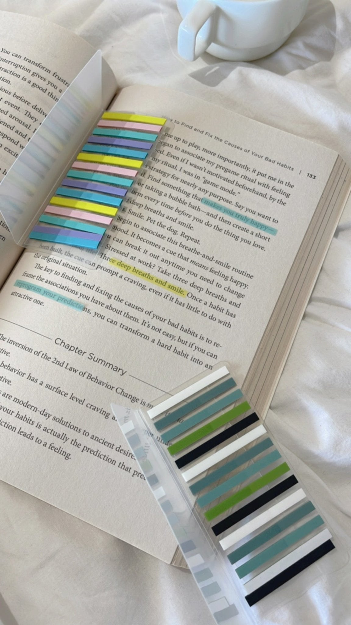 Classic thin highlighting strips Sticky notes