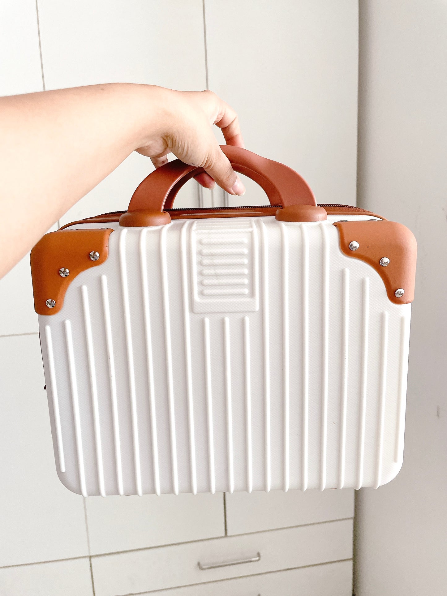 Mini Voyage Waterproof Lockable Suitcase