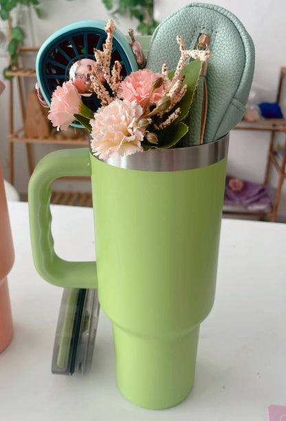 Tumbler Bouquet Gift Set for Her – A Pocketful of Joy in Pastel Hues