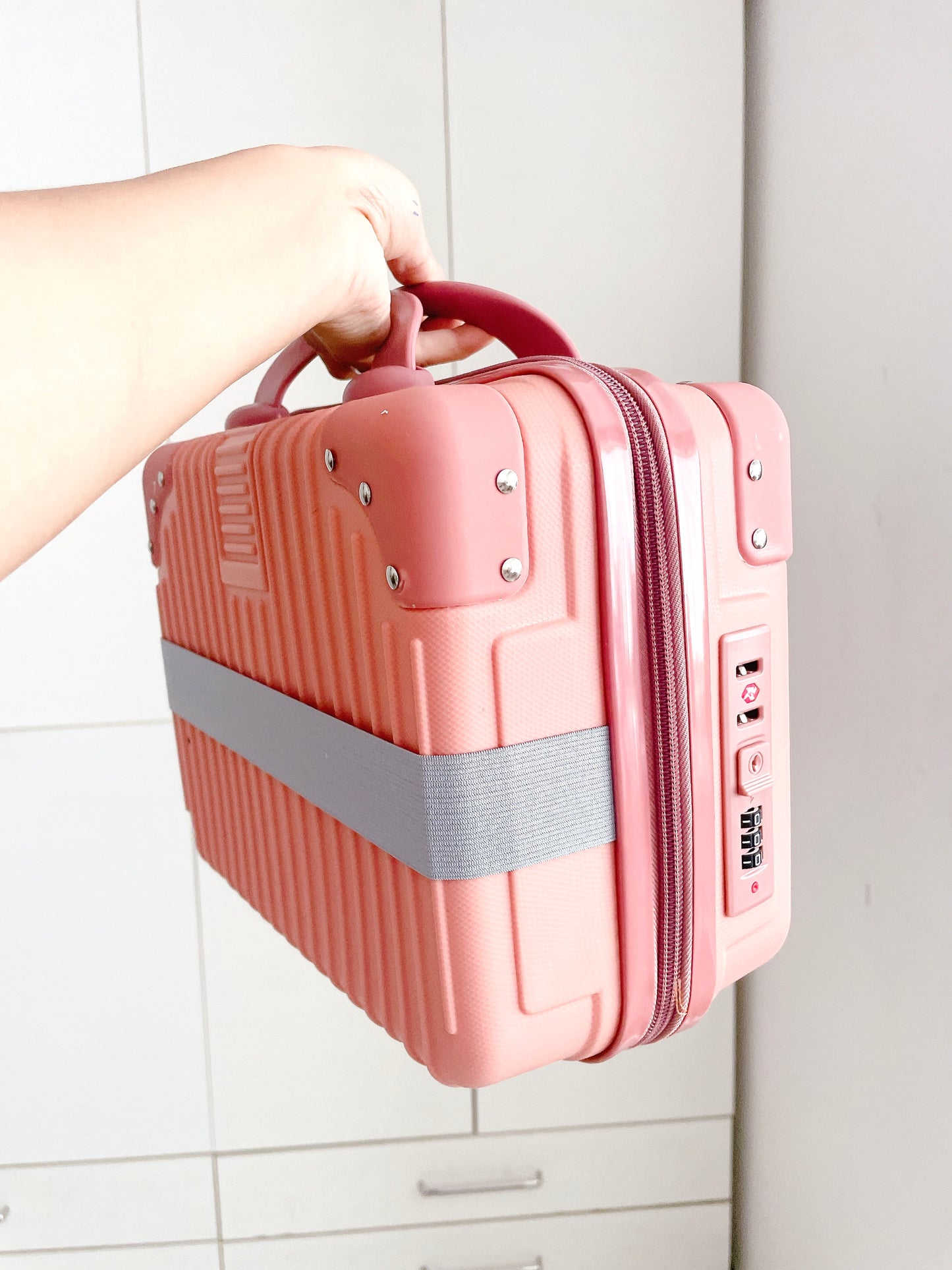 Mini Voyage Waterproof Lockable Suitcase