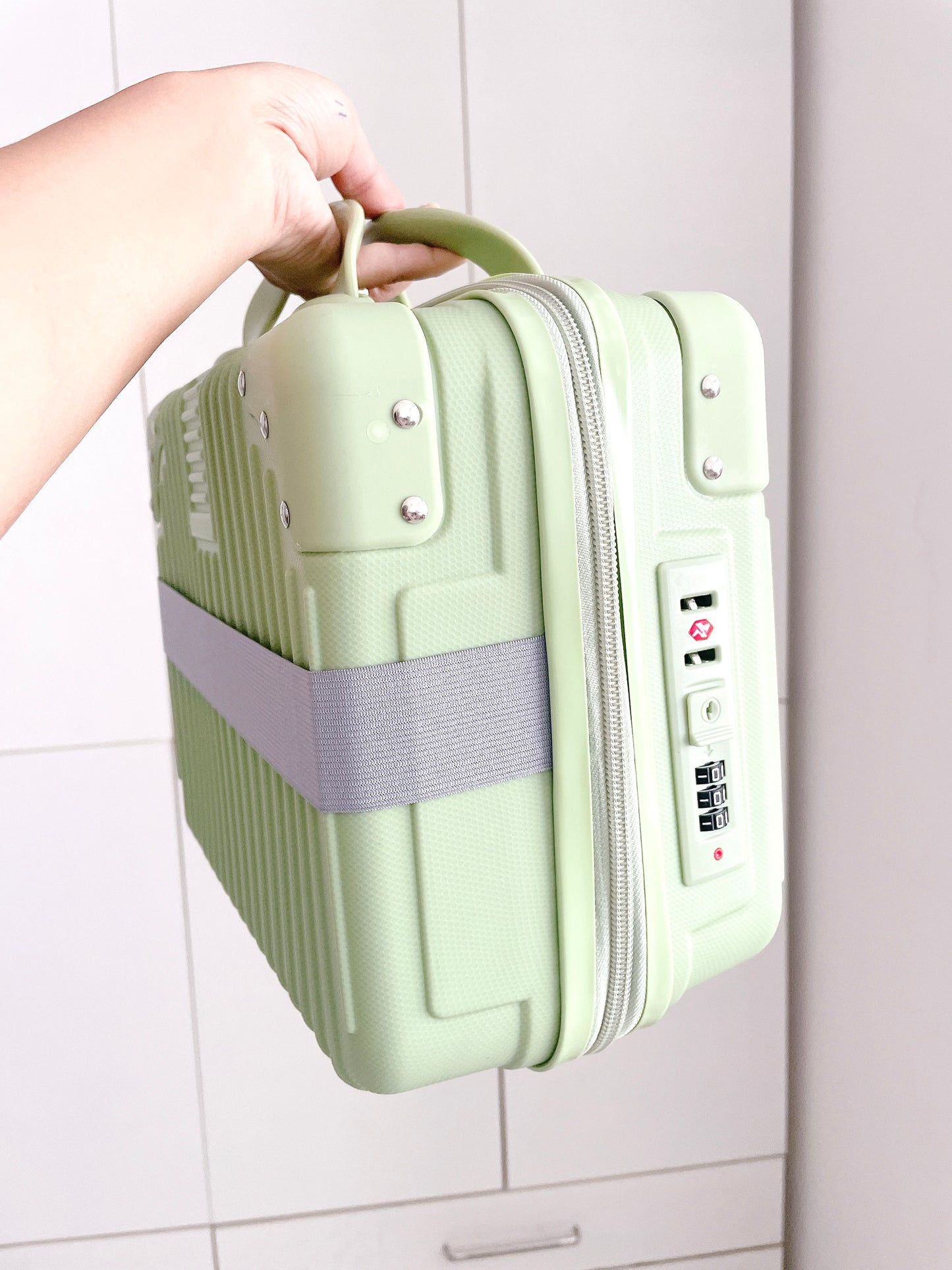 Mini Voyage Waterproof Lockable Suitcase