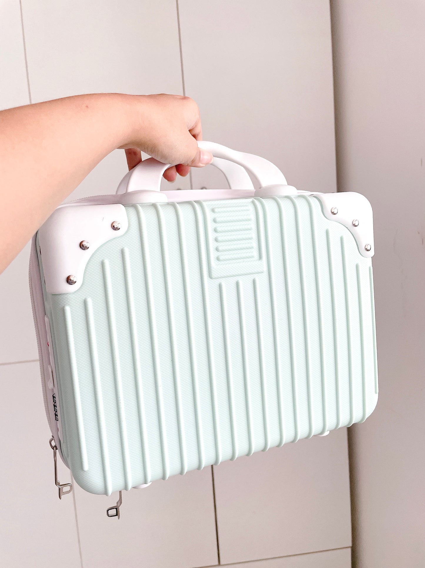 Mini Voyage Waterproof Lockable Suitcase