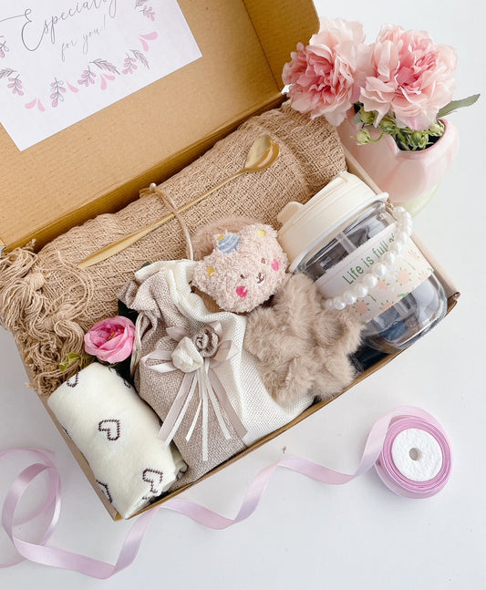 The Cozy Elegance Gift Hamper