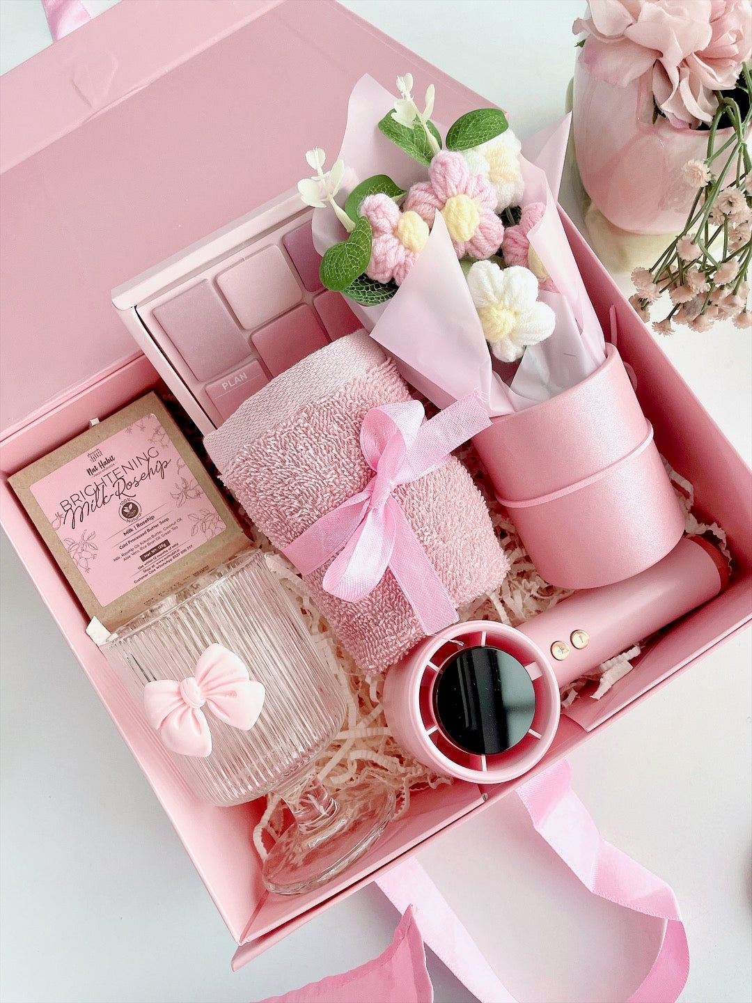 Pretty Little Things Gift Hamper