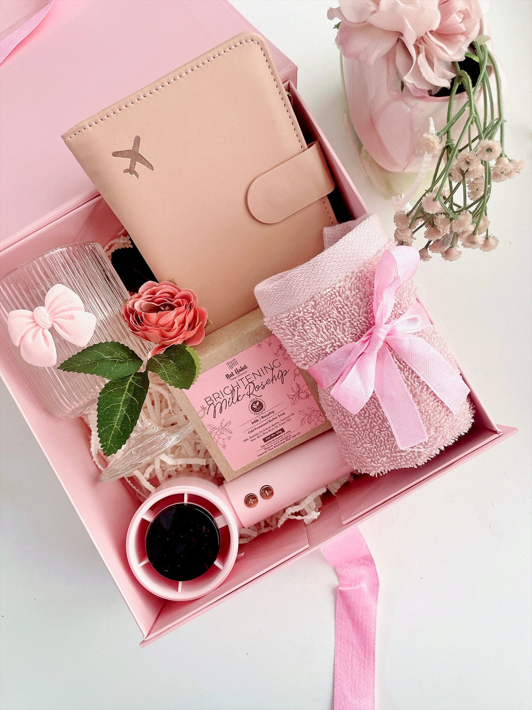 Pretty Pink Travel Gift Hamper