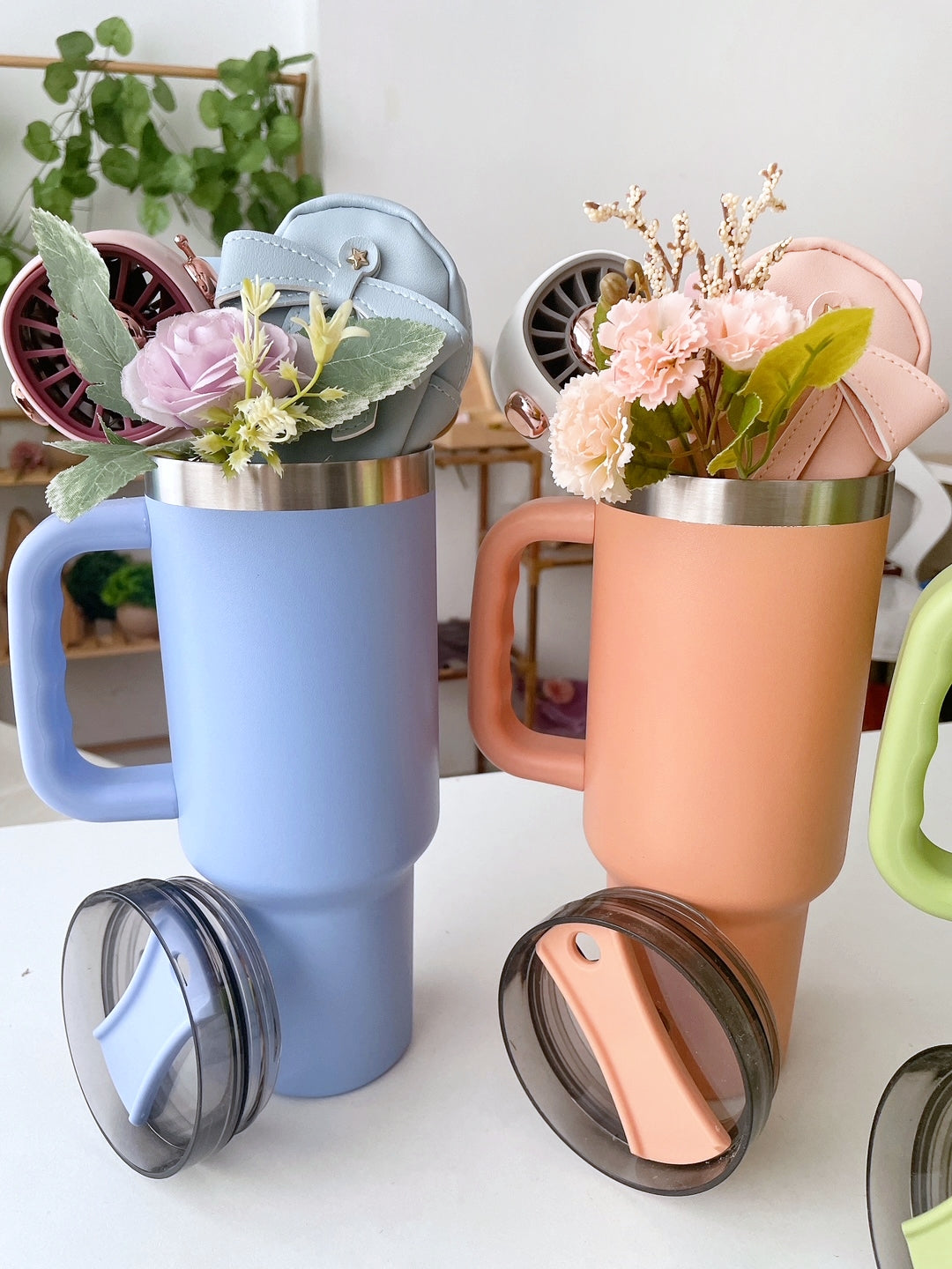 Tumbler Bouquet Gift Set for Her – A Pocketful of Joy in Pastel Hues