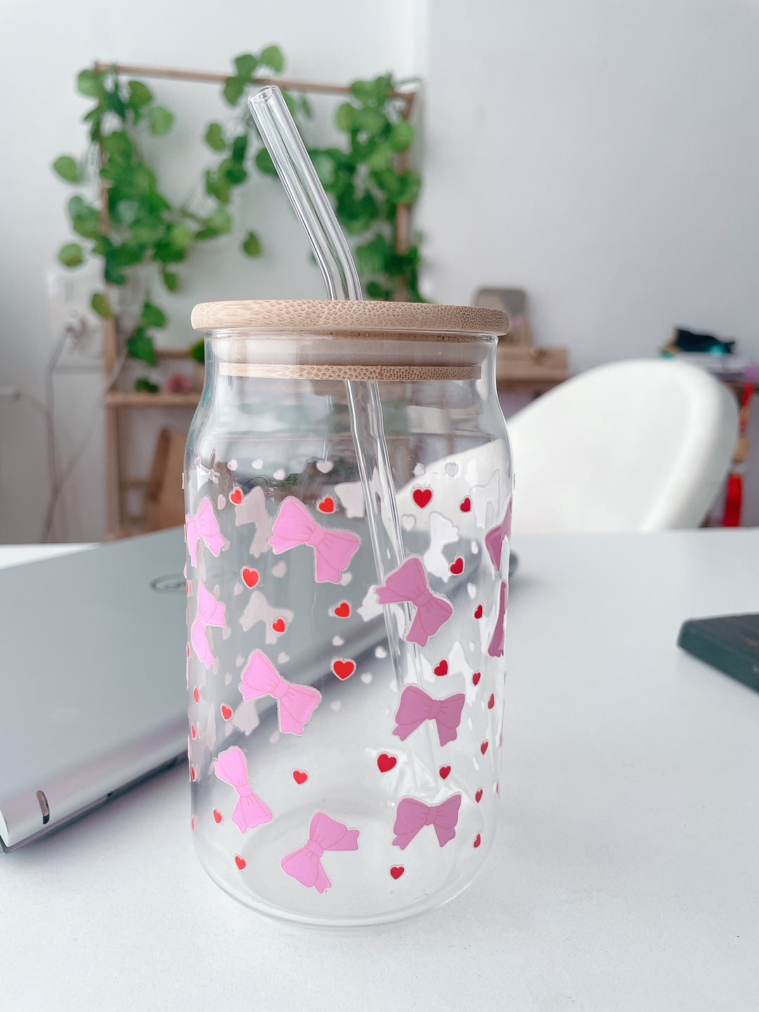 Bows & Bubbles Glass Can Tumbler with bamboo lid & glass straw | 540 ml
