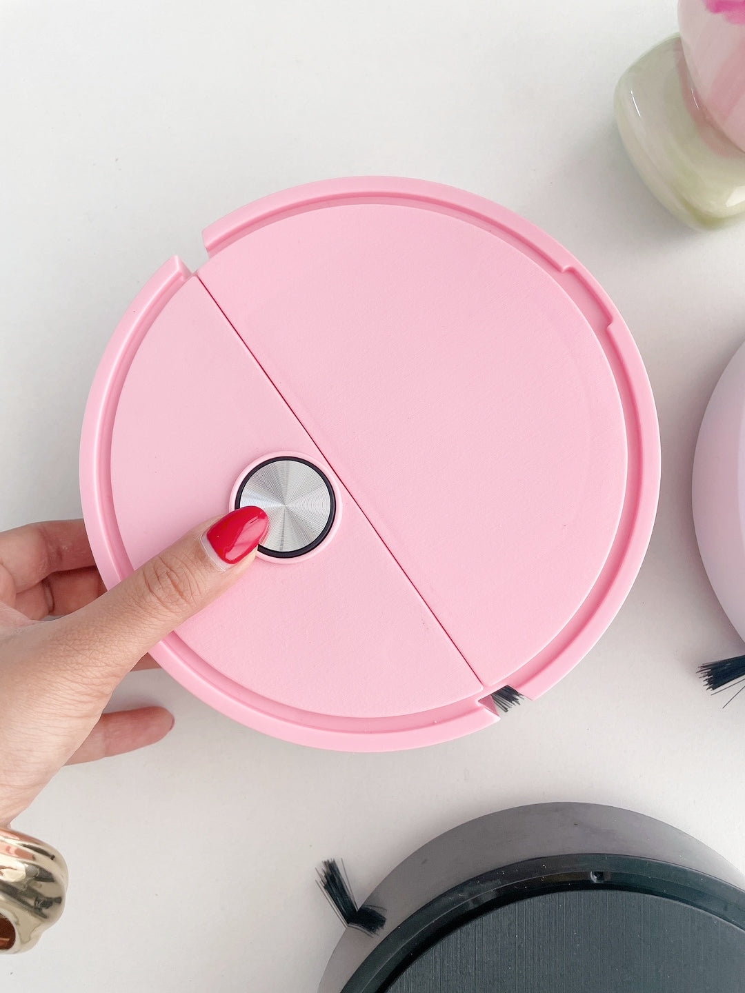 Little Helper Bot – Your Cute Floor Cleaning Buddy