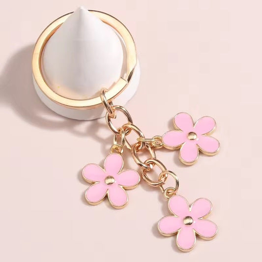 Dainty Floral KeyChain - Supple Room