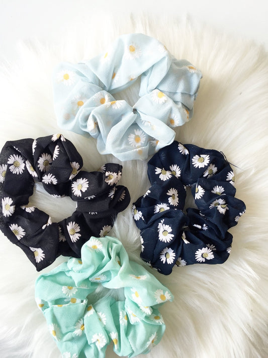 Daisy appeal Scrunchies | Available in four colors - Supple Room