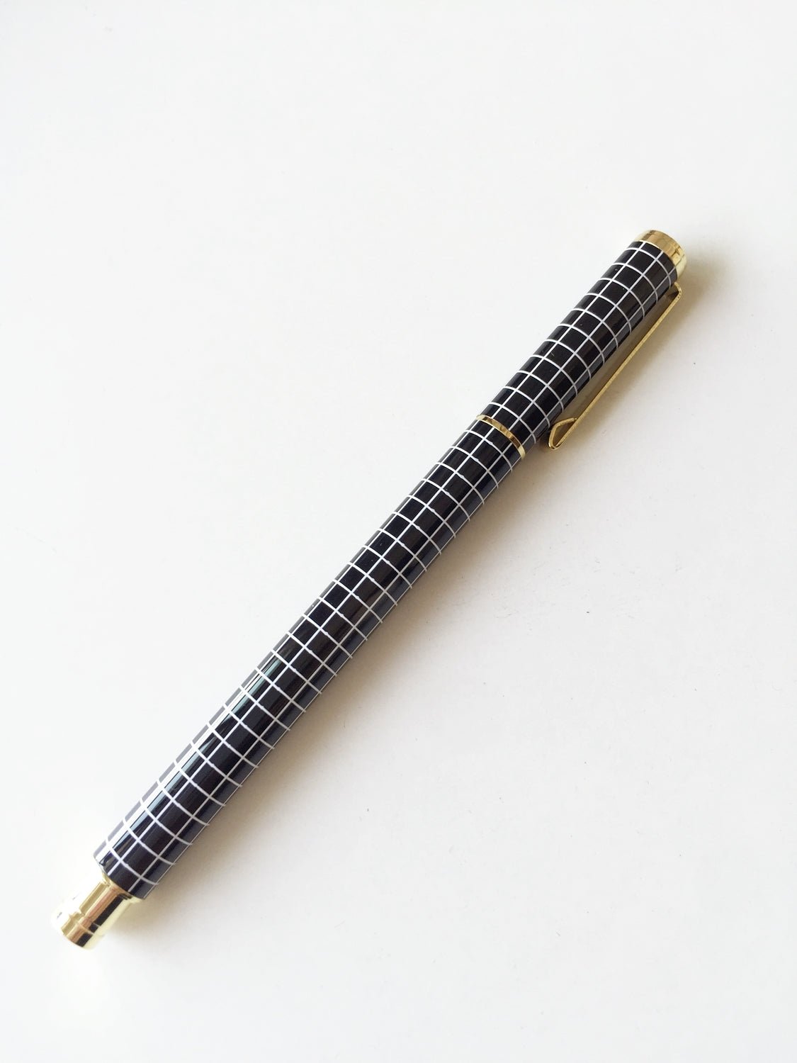 Premium Edition "The Boss" Metallic Gel ink Pen | 0.5 mm| Black ink - Supple Room