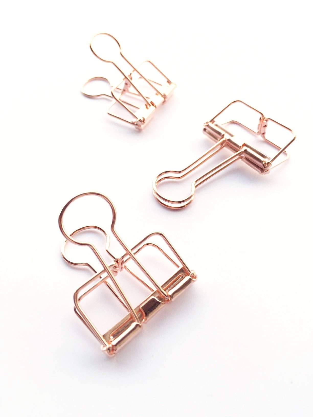 Large metal binder clearance clips